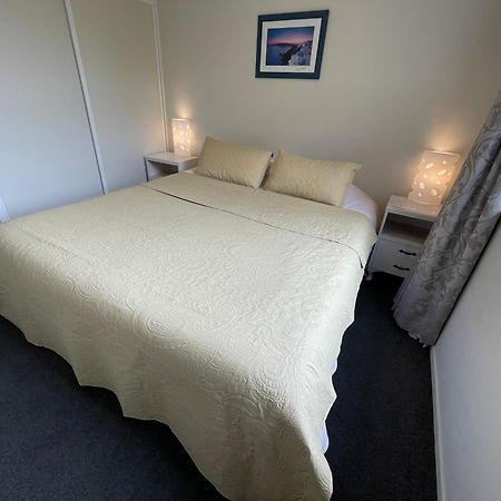 Quiet, New, Sunny Cnzhouse On Upstairs Near Cbd Apartment Christchurch Exterior foto
