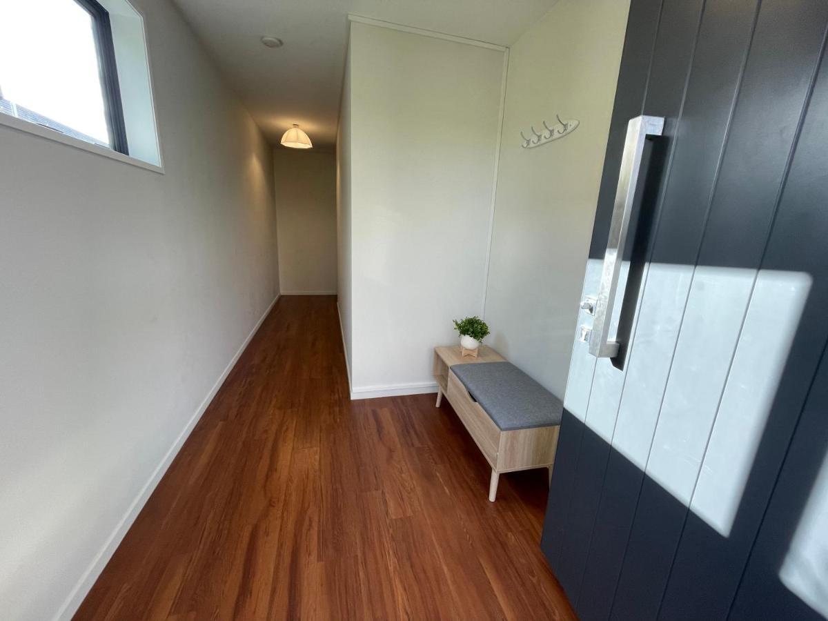Quiet, New, Sunny Cnzhouse On Upstairs Near Cbd Apartment Christchurch Exterior foto